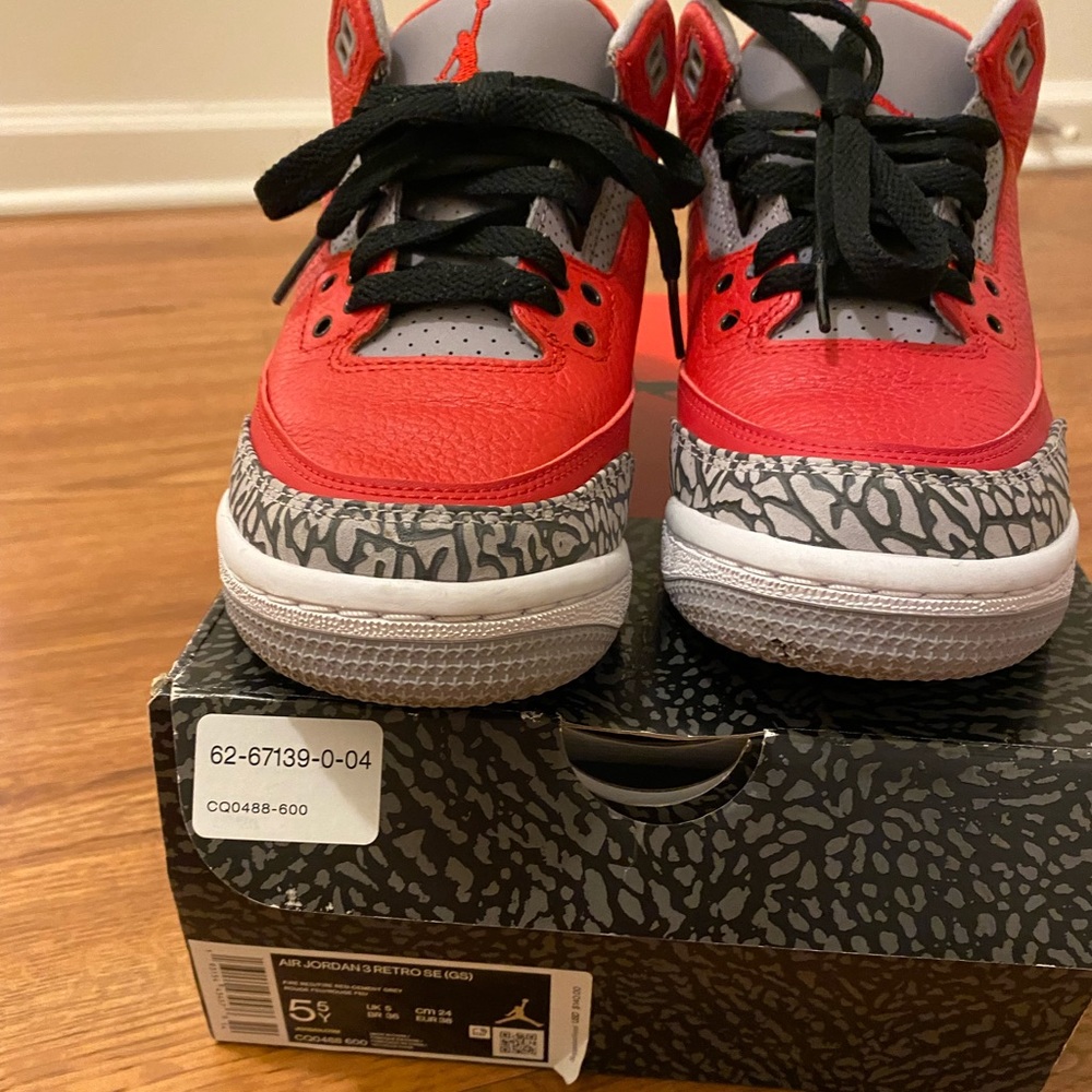 Air Jordan 3  Retro SE ( GS ) Women’s